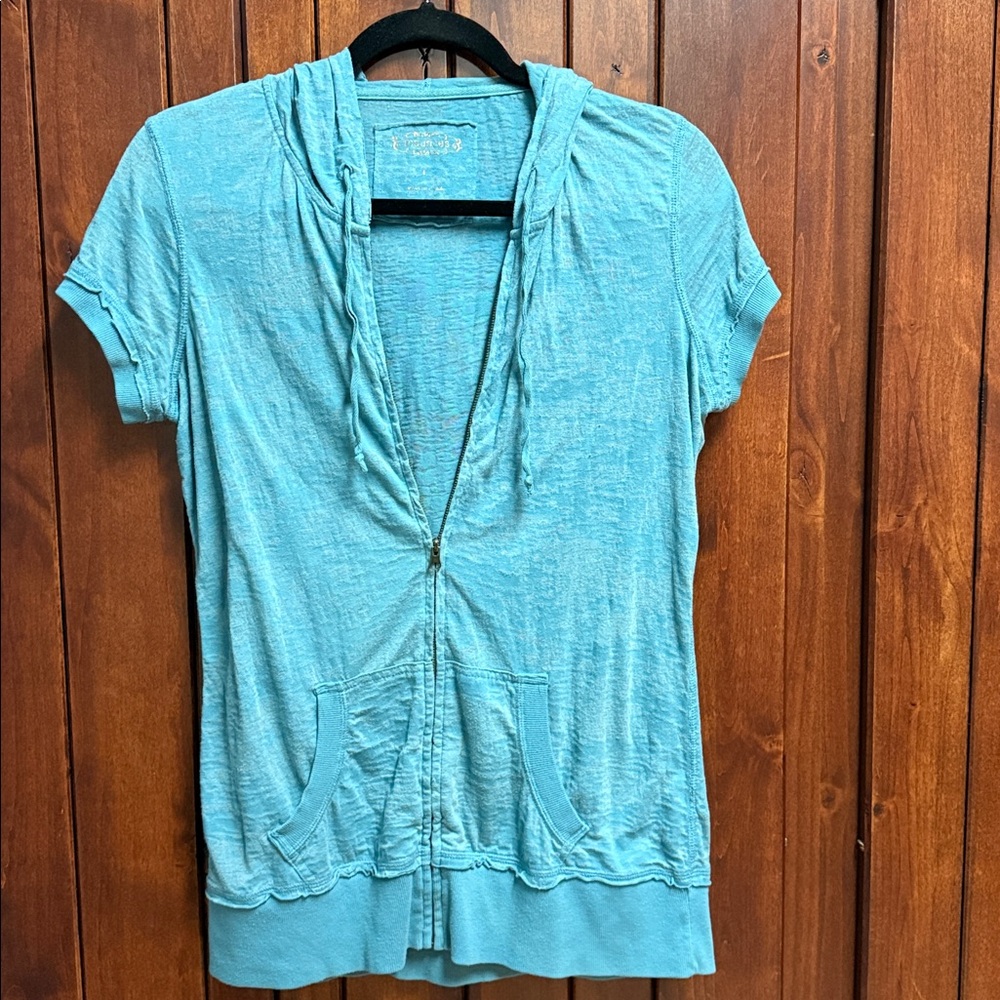 Maurice’s short sleeve burnout top